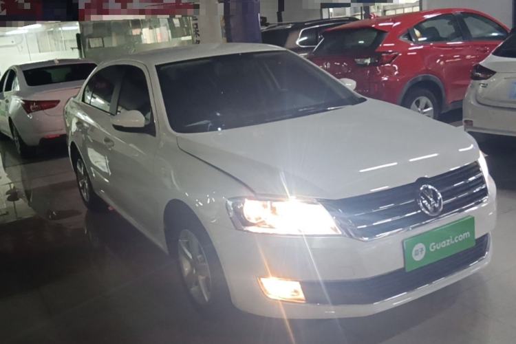 Used Volkswagen Lavida 2017 1.6L Automatic Comfort Edition Front Right 45 Deg