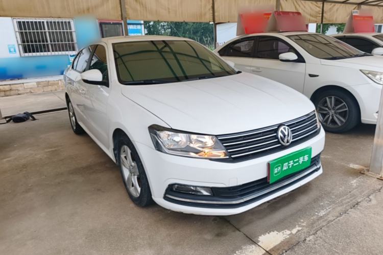 Used Volkswagen Lavida 2017 1.6L Automatic Fashion Edition Front Right 45 Deg