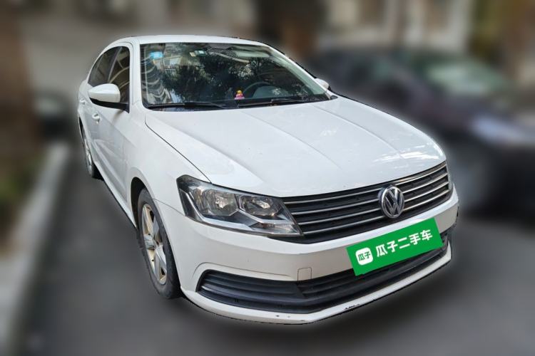 Used Volkswagen Lavida 2017 1.6L Automatic Fashion Edition Front Right 45 Deg