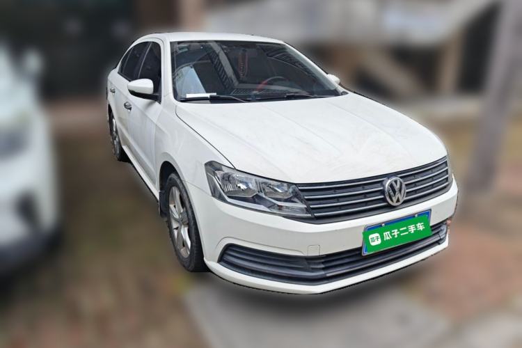 Used Volkswagen Lavida 2017 1.6L Manual Fashion Edition Front Right 45 Deg