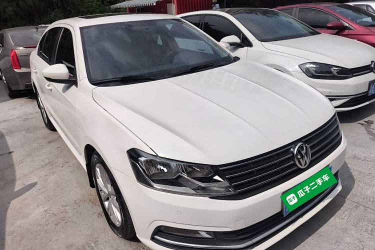 Used Volkswagen Lavida 2017 230TSI DSG Comfort Edition Front Right 45 Deg