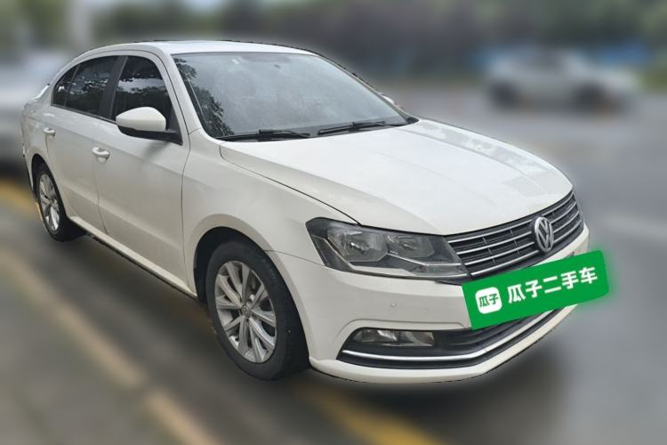 Used Volkswagen Lavida 2017 230TSI DSG Comfort Edition Front Right 45 Deg