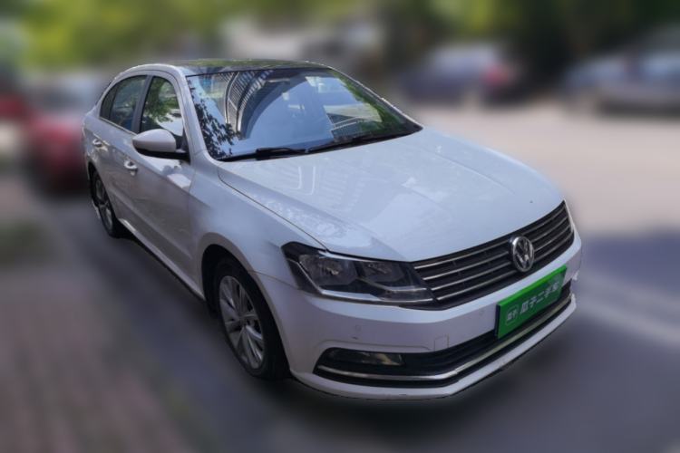 Used Volkswagen Lavida 2017 1.6L Automatic Comfort Edition Front Right 45 Deg