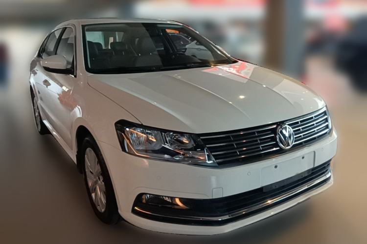 Used Volkswagen Lavida 2017 1.6L Automatic Comfort Edition Front Right 45 Deg