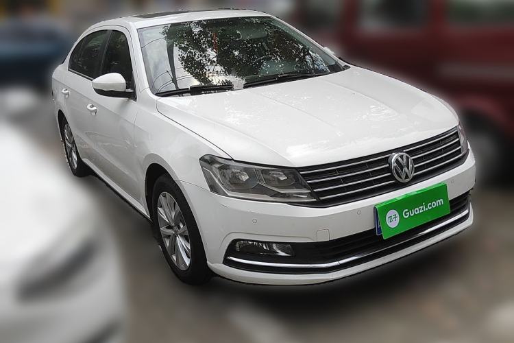 Used Volkswagen Lavida 2017 1.6L Automatic Comfort Edition Front Right 45 Deg