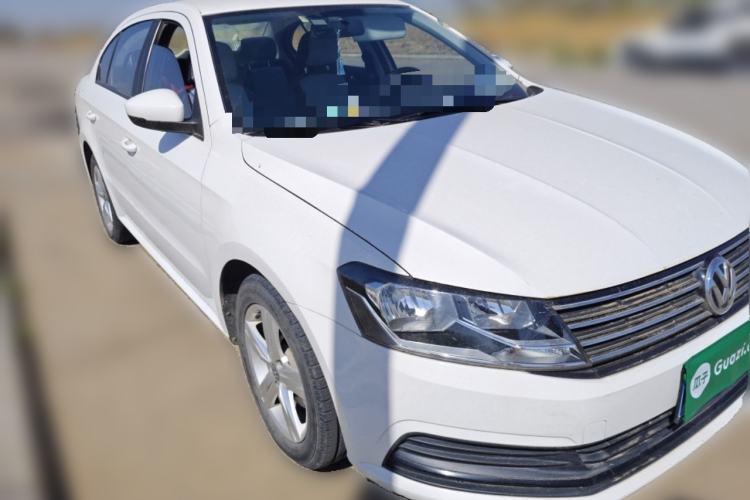 Used Volkswagen Lavida 2017 1.6L Automatic Fashion Edition Front Right 45 Deg