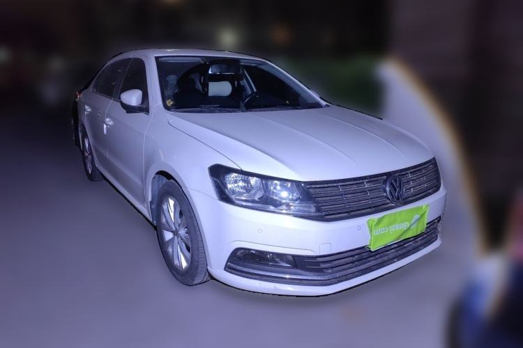 Used Volkswagen Lavida 2017 1.6L Automatic Comfort Edition Front Right 45 Deg
