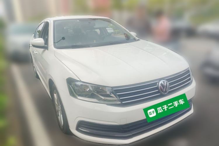 Used Volkswagen Lavida 2017 1.6L Automatic Fashion Edition Front Right 45 Deg