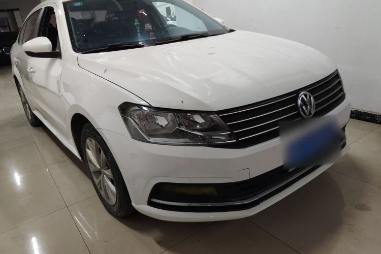 Used Volkswagen Lavida 2017 1.6L Automatic Comfort Edition Front Right 45 Deg