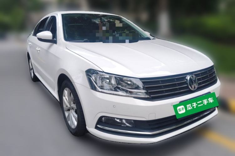 Used Volkswagen Lavida 2017 1.6L Automatic Comfort Edition Front Right 45 Deg
