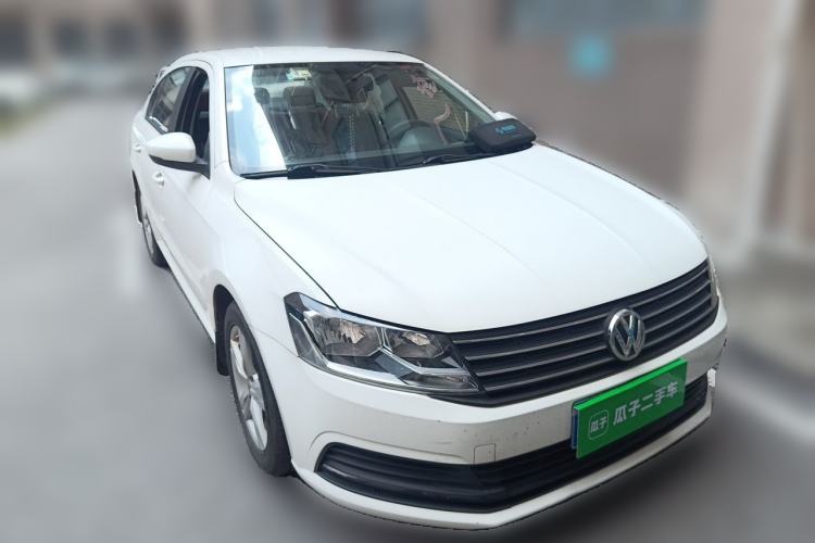 Used Volkswagen Lavida 2017 1.6L Automatic Fashion Edition Front Right 45 Deg