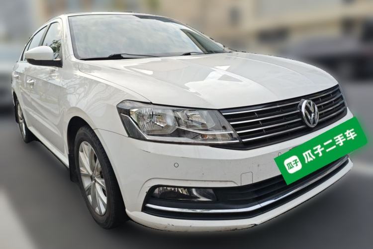Used Volkswagen Lavida 2017 1.6L Automatic Comfort Edition Front Right 45 Deg