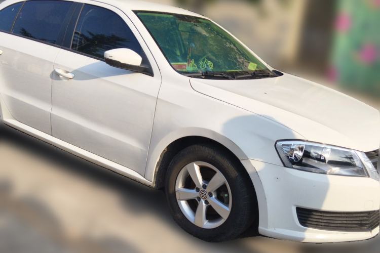 Used Volkswagen Lavida 2017 1.6L Automatic Comfort Edition Front Right 45 Deg
