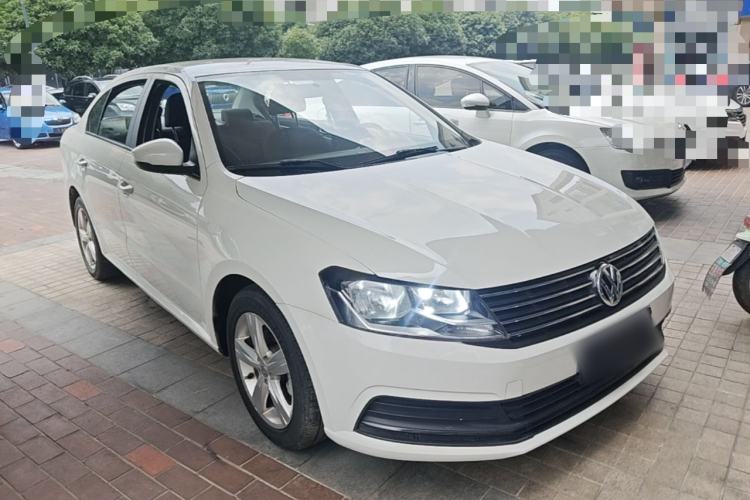 Used Volkswagen Lavida 2017 1.6L Automatic Fashion Edition Front Right 45 Deg