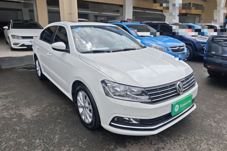 Used Volkswagen Lavida 2017 1.6L Automatic Comfort Edition Front Right 45 Deg