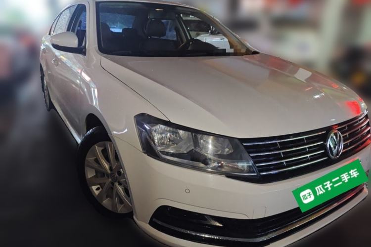 Used Volkswagen Lavida 2017 1.6L Automatic Comfort Edition Front Right 45 Deg