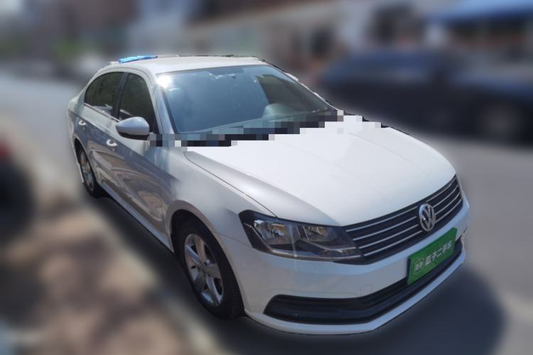 Used Volkswagen Lavida 2017 1.6L Automatic Fashion Edition Front Right 45 Deg