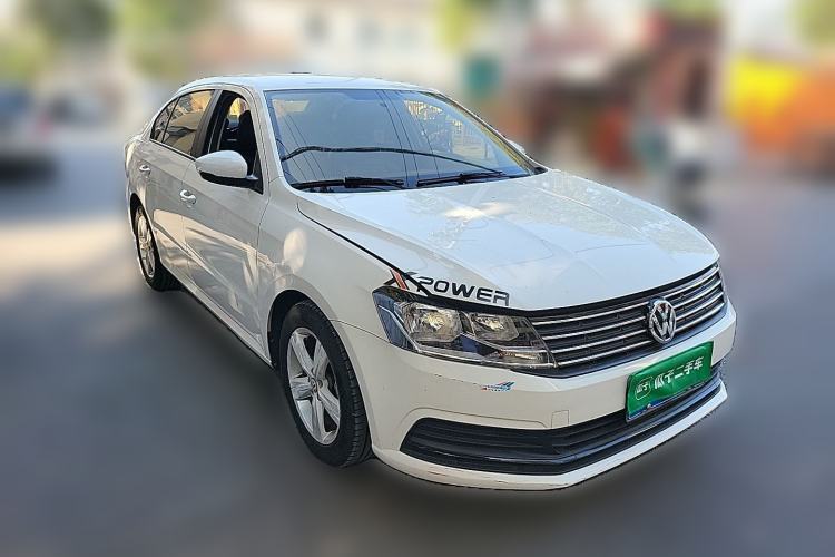 Used Volkswagen Lavida 2017 1.6L Automatic Fashion Edition Front Right 45 Deg