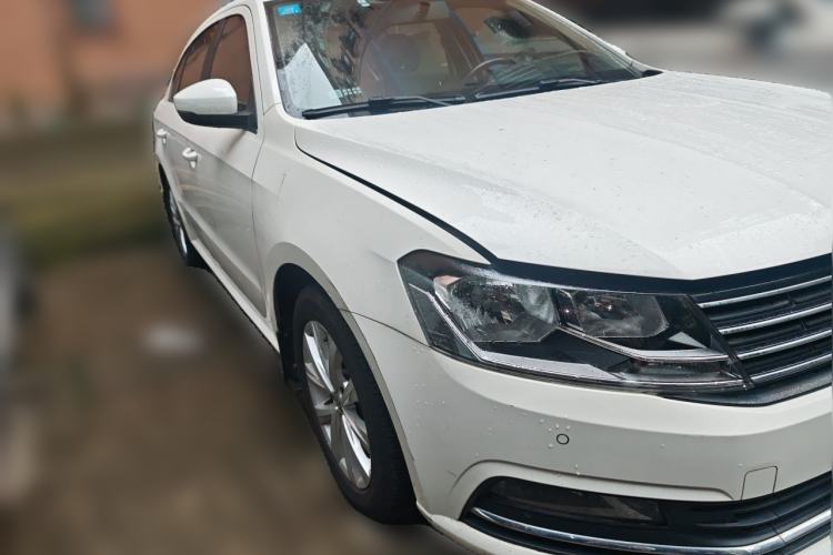 Used Volkswagen Lavida 2017 1.6L Automatic Comfort Edition Front Right 45 Deg