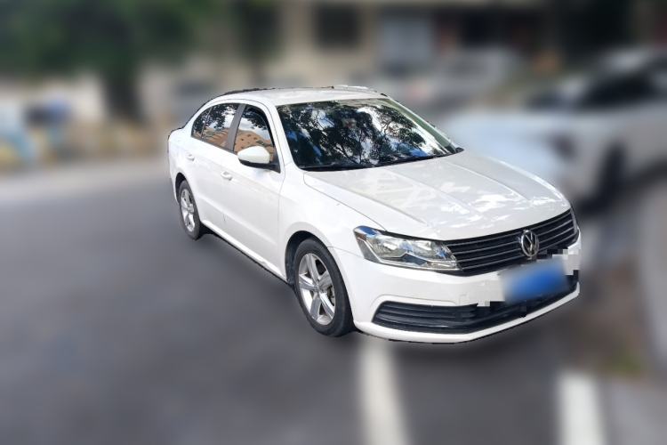 Used Volkswagen Lavida 2017 1.6L Automatic Fashion Edition Front Right 45 Deg