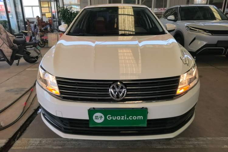 Used Volkswagen Lavida 2017 1.6L Automatic Fashion Edition Front