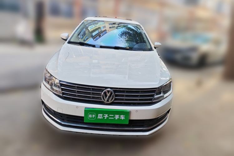 Used Volkswagen Lavida 2017 1.6L Automatic Comfort Edition Front