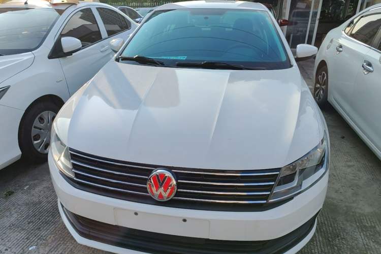 Used Volkswagen Lavida 2017 1.6L Manual Fashion Edition Front
