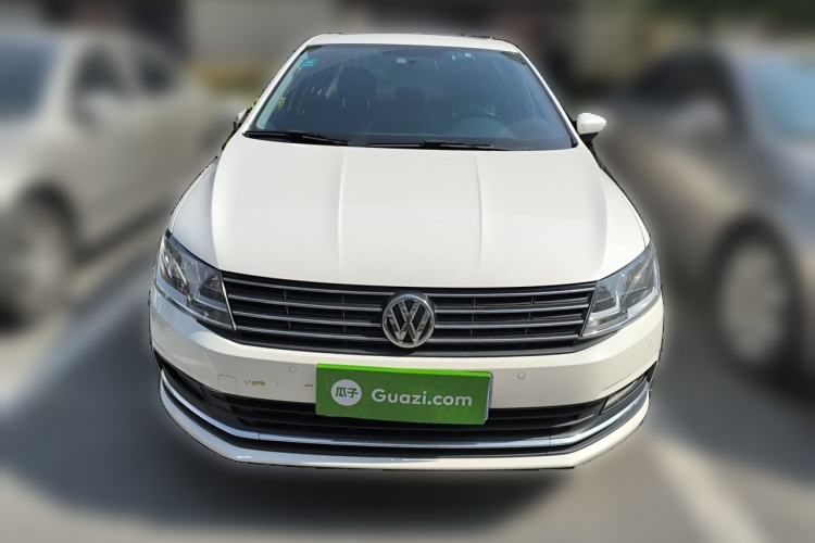Used Volkswagen Lavida 2017 1.6L Manual Comfort Edition Front