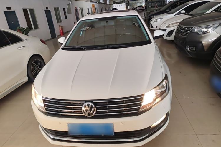 Used Volkswagen Lavida 2017 1.6L Automatic Comfort Edition Front