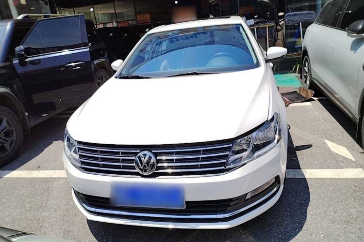 Used Volkswagen Lavida 2017 1.6L Automatic Comfort Edition Front