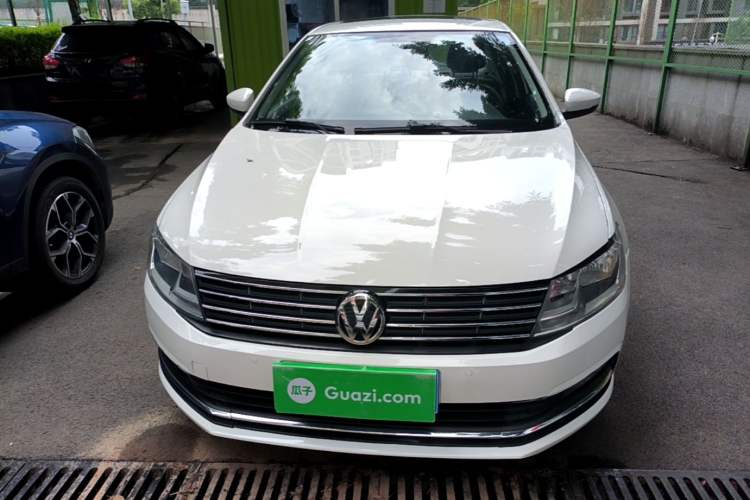 Used Volkswagen Lavida 2017 1.6L Automatic Comfort Edition Front