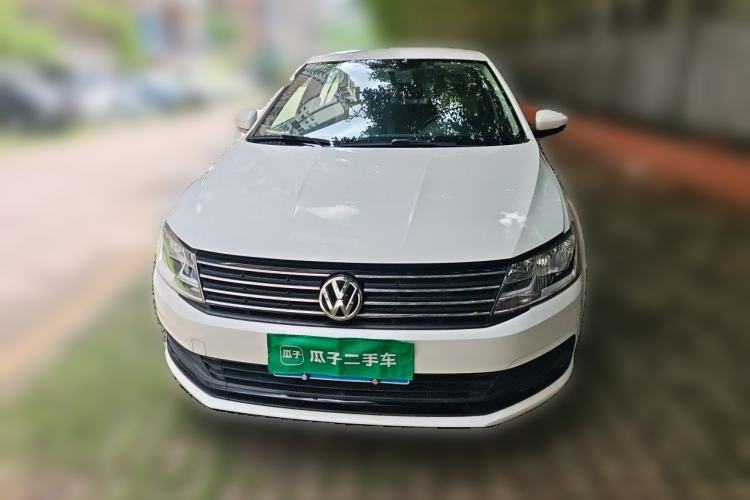 Used Volkswagen Lavida 2017 1.6L Manual Fashion Edition Front