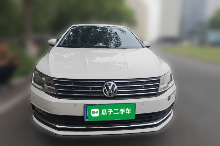 Used Volkswagen Lavida 2017 1.6L Manual Comfort Edition Front