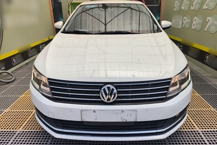 Used Volkswagen Lavida 2017 1.6L Automatic Comfort Edition Front