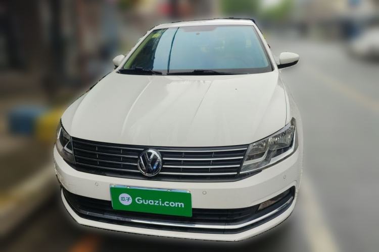 Used Volkswagen Lavida 2017 1.6L Automatic Comfort Edition Front