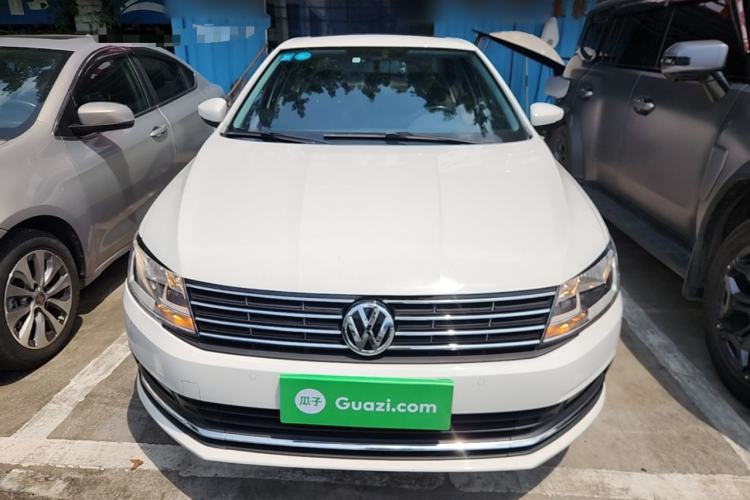 Used Volkswagen Lavida 2017 1.6L Automatic Comfort Edition Front