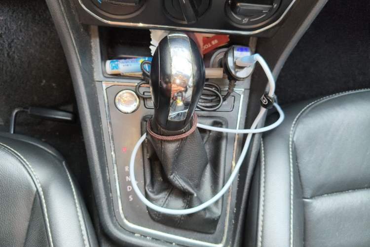 Used Volkswagen Lavida 2017 1.6L Automatic Comfort Edition Gear Lever