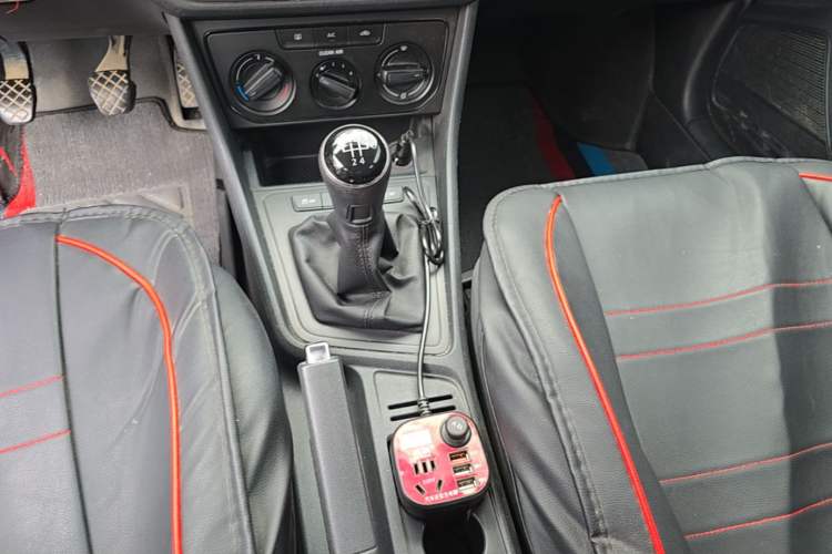 Used Volkswagen Lavida 2017 1.6L Manual Fashion Edition Gear Lever