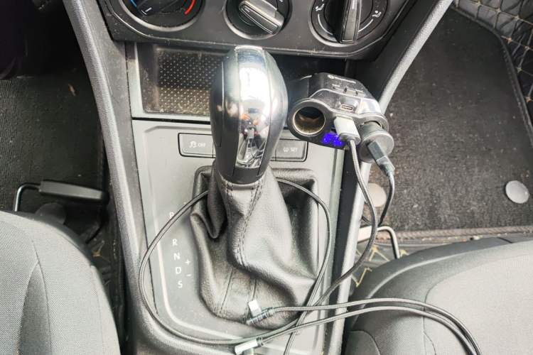 Used Volkswagen Lavida 2017 1.6L Automatic Fashion Edition Gear Lever