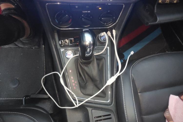 Used Volkswagen Lavida 2017 1.6L Automatic Comfort Edition Gear Lever