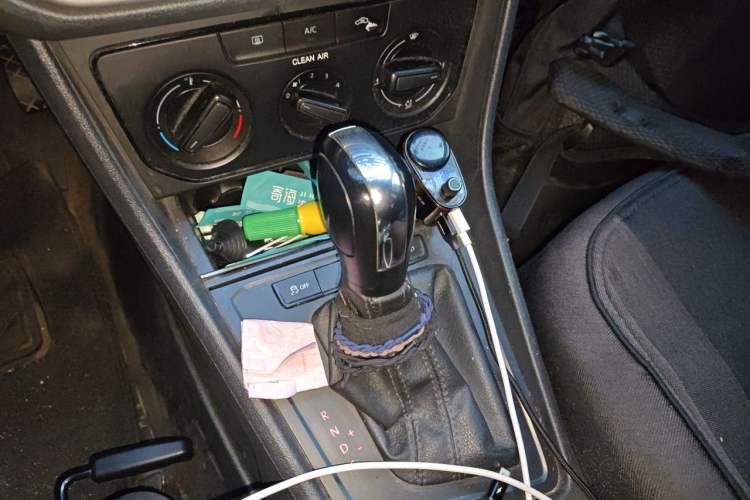 Used Volkswagen Lavida 2017 1.6L Automatic Fashion Edition Gear Lever
