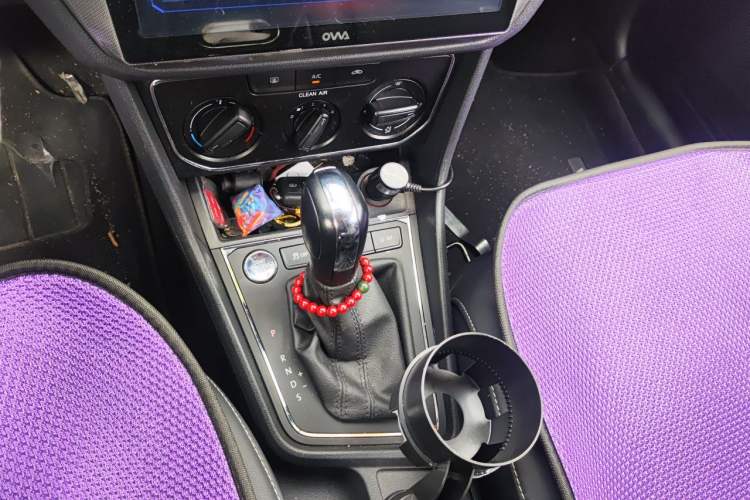 Used Volkswagen Lavida 2017 1.6L Automatic Comfort Edition Gear Lever