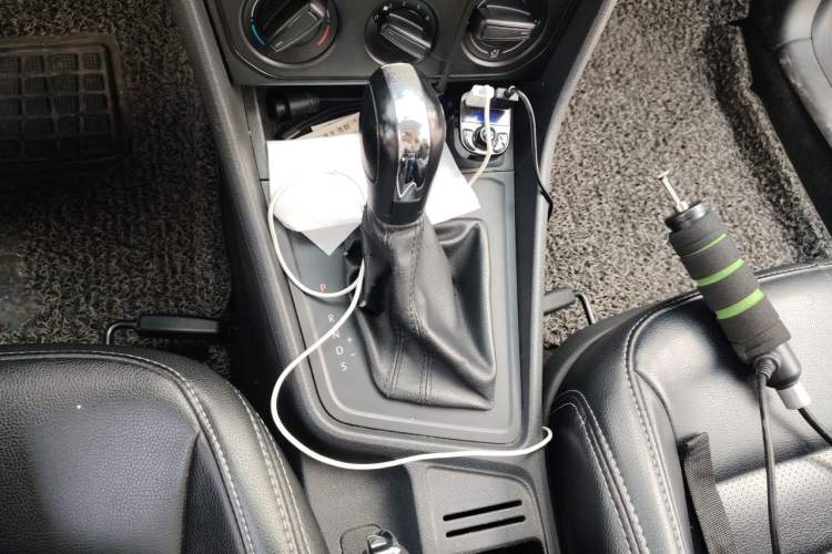 Used Volkswagen Lavida 2017 1.6L Automatic Fashion Edition Gear Lever