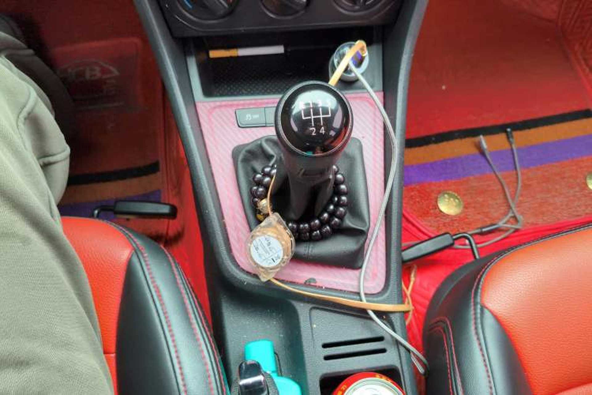 Used Volkswagen Lavida 2017 1.6L Manual Fashion Edition Gear Lever