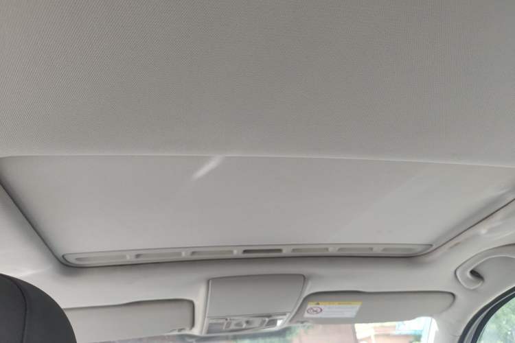 Used Volkswagen Lavida 2017 1.6L Automatic Comfort Edition Headliner