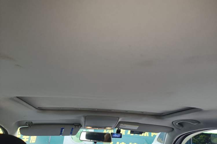 Used Volkswagen Lavida 2017 1.6L Automatic Comfort Edition Headliner