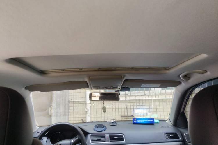 Used Volkswagen Lavida 2017 1.6L Automatic Comfort Edition Headliner