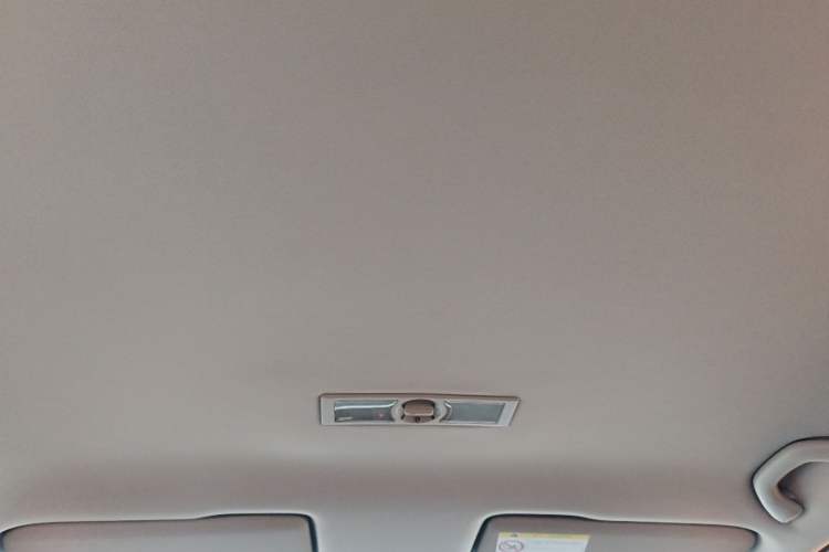 Used Volkswagen Lavida 2017 1.6L Automatic Fashion Edition Headliner