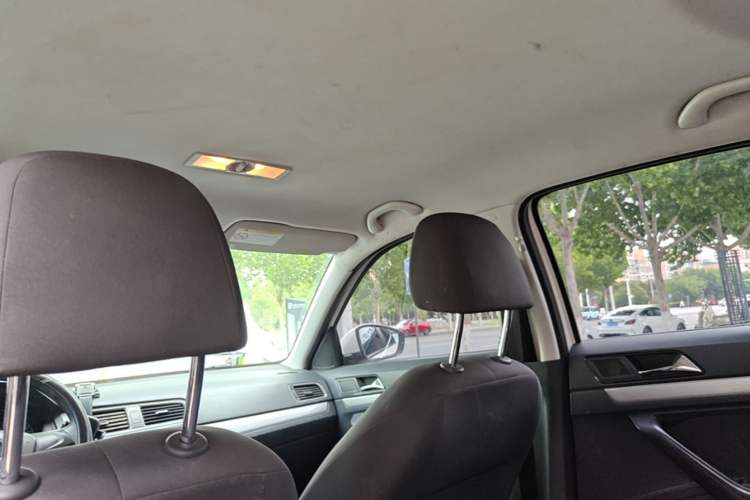 Used Volkswagen Lavida 2017 1.6L Manual Fashion Edition Headliner