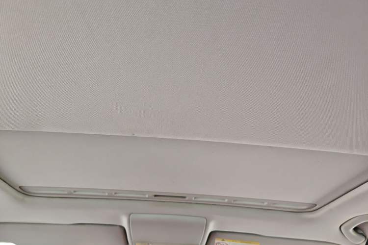 Used Volkswagen Lavida 2017 1.6L Manual Comfort Edition Headliner